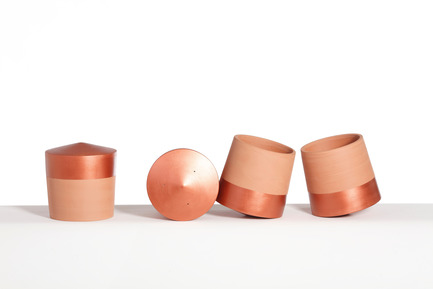 Dossier de presse | 2019-01 - Communiqué de presse | Voltasol, the rolling flowerpot - Studio BAG Disseny - Produit - Copper voltasols on small size<br> - Crédit photo : Jordi Roca<br>