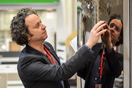 Dossier de presse | 1696-03 - Communiqué de presse | Independent as always – bigger than ever before: The international Red Dot jury uncovers the best products for 2016! - Red Dot Award - Concours - Red Dot juror Dr. Sascha Peters - Crédit photo : Red Dot