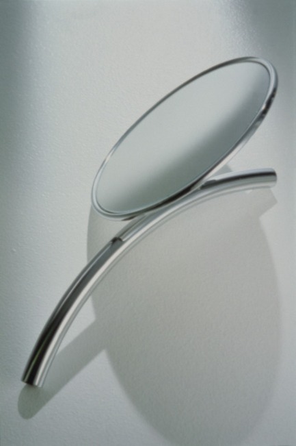 Dossier de presse | 1103-01 - Communiqué de presse | Kazuyo Komoda à la Fondation Achille Castiglioni: un livre et quelques objets - Francesca Acerboni - Évènement + Exposition - 2000-Karma