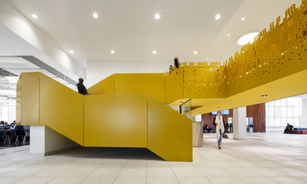 Press kit | 673-14 - Press release | Grands Prix du Design Award 9thedition. And the winners are... - Agence PID - Competition - Prix aire commune <br>Réaménagement des espaces publics - Pavillon Ignace-Bourget du Collège Bois-de-Boulogne<br>Héloïse Thibodeau architecte - Photo credit: Brugger