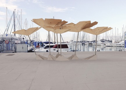 Dossier de presse | 982-28 - Communiqué de presse | Festival des Architectures Vives 2016 - Association Champ Libre - Festival des Architectures Vives (FAV) - Évènement + Exposition - Parasols - Crédit photo : DAMD