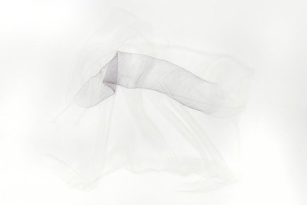 Press kit | 748-10 - Press release | Fashioning the intangible: the conceptual clothing of Ying Gao exhibition at the UQAM Centre de Design - Centre de design de l'UQAM - Event + Exhibition - Photo credit: Dominique Lafond