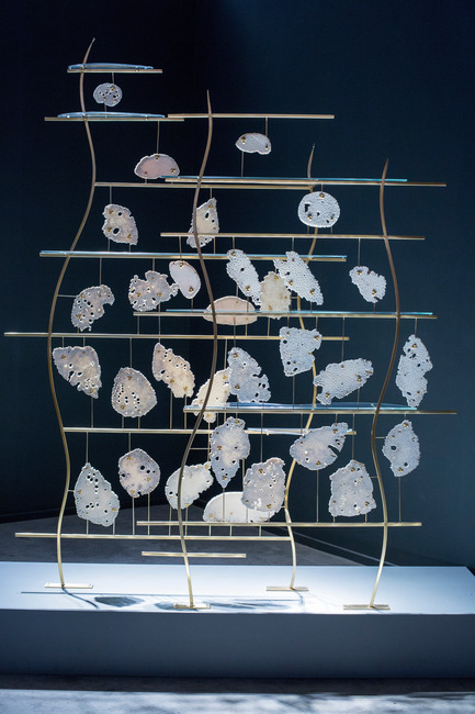 Press kit | 1604-06 - Press release | Design Days Dubai Completes It Fifth And Most Successful Edition To-Date - Design Days Dubai - Event + Exhibition - 'Coral' by Zuleika Penniman using reclaimed coral at Tanween by Tashkeel, Design Days Dubai 2016 - Photo credit: Design Days Dubai 2016