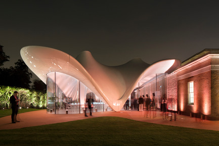 Press kit | 2072-01 - Press release | Zaha Hadid1950­-2016 - Zaha Hadid Architects - Event + Exhibition - Serpentine Sackler Gallery, London - Photo credit: Luke Hayes