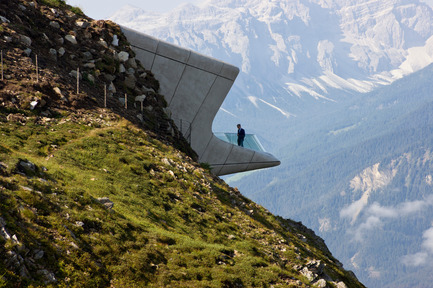 Press kit | 2072-01 - Press release | Zaha Hadid1950­-2016 - Zaha Hadid Architects - Event + Exhibition - Messner Mountain Museum Corones - Photo credit: Inexhibit