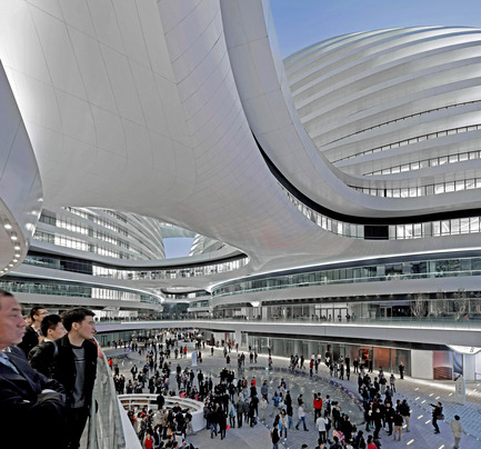 Press kit | 2072-01 - Press release | Zaha Hadid1950­-2016 - Zaha Hadid Architects - Event + Exhibition - Galaxy Soho, Beijing - Photo credit: Hufton + Crow