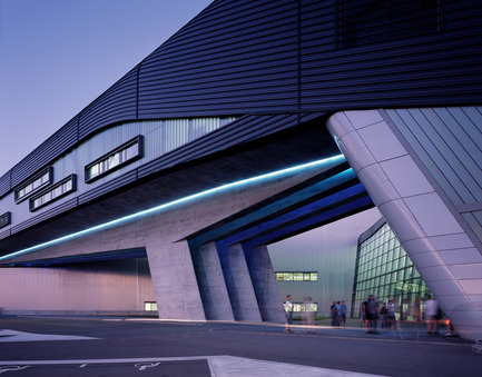 Press kit | 2072-01 - Press release | Zaha Hadid1950­-2016 - Zaha Hadid Architects - Event + Exhibition - BMW Central Building, Leipzig - Photo credit: Helene Binet