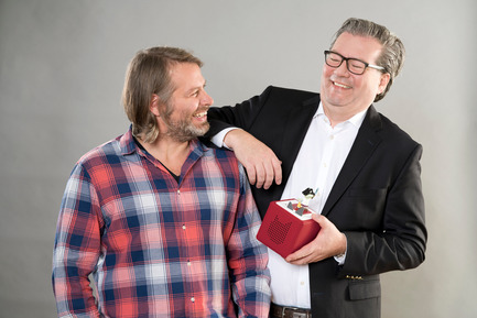 Dossier de presse | 2074-01 - Communiqué de presse | Toniebox wins Red Dot Award: Best of the Best - Boxine GmbH - Produit - The founders Patric Faßbender and Marcus Stahl - Crédit photo : Boxine GmbH