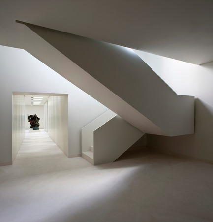 Dossier de presse | 2076-01 - Communiqué de presse | Italcementi's Award to Women's Architecture and a Special Award in Memory of the extraordinary Gae Aulenti - Italcementi Group - Concours - Casa Arango&nbsp;