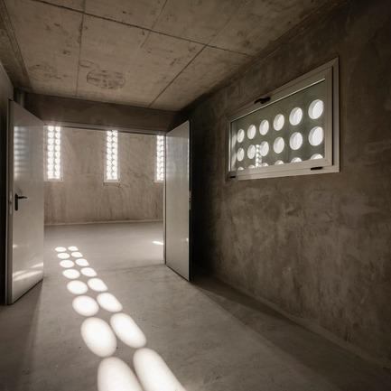 Dossier de presse | 2076-01 - Communiqué de presse | Italcementi's Award to Women's Architecture and a Special Award in Memory of the extraordinary Gae Aulenti - Italcementi Group - Concours - New Space in Cerrillo de Maracena School