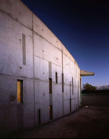Dossier de presse | 2076-01 - Communiqué de presse | Italcementi's Award to Women's Architecture and a Special Award in Memory of the extraordinary Gae Aulenti - Italcementi Group - Concours - Holy Spirit Chapel&nbsp;
