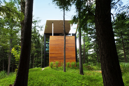 Press kit | 720-07 - Press release | The house of sculptor Jarnuszkiewicz - yh2 - Residential Architecture - Photo credit: Francis Pelletier