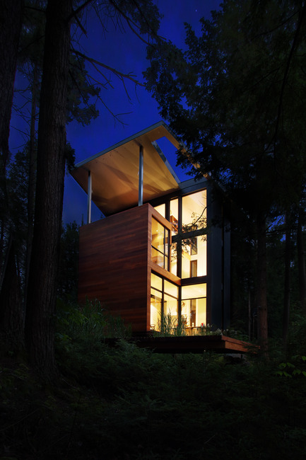 Press kit | 720-07 - Press release | The house of sculptor Jarnuszkiewicz - yh2 - Residential Architecture - Photo credit: Francis Pelletier