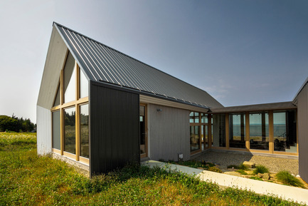 Press kit | 720-09 - Press release | Les Jumelles (The Twins) - yh2 - Residential Architecture - Photo credit: Pascal Annand