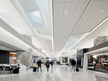 Dossier de presse | 1187-04 - Communiqué de presse | AIASF Announces the Honorees of the 2016 Design Awards Program - American Institute of Architects, San Francisco Chapter (AIA SF) - Architecture commerciale -  Interior Architecture Merit Award /&nbsp;SFO T3 Boarding Area E by&nbsp;Gensler, Hamilton + Aitken Architects, Robin Chiang &amp; Co - San Francisco, CA  - Crédit photo : Joe Fletcher<br>