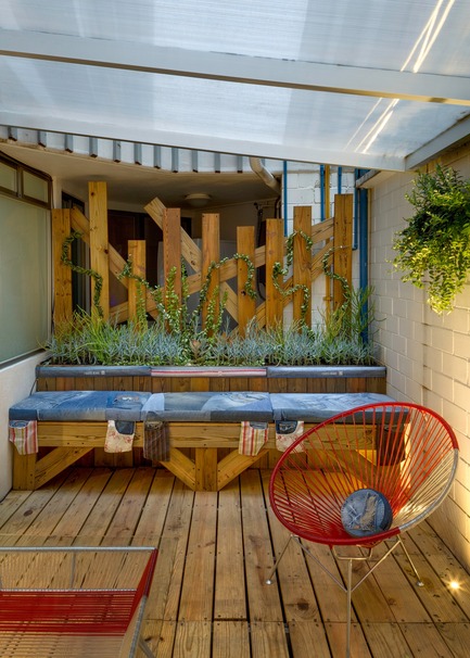 Dossier de presse | 1825-03 - Communiqué de presse | Hegel Apartment - Arqmov Workshop - Design d’intérieur résidentiel - Terrace - Crédit photo : Rafael Gamo