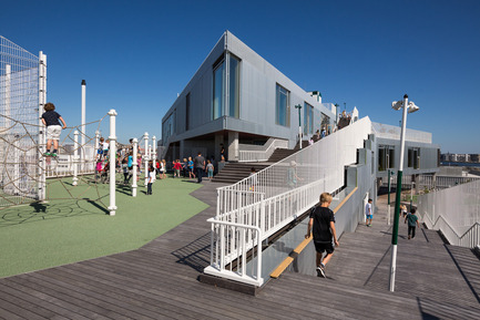 Dossier de presse | 2013-03 - Communiqué de presse | Winner announcements for the WAN Education, Sport in Architecture & Performing Spaces Award 2016 - World Architecture News Awards (WAN AWARDS) - Architecture commerciale -  WAN Education Award 2016 Winner   - Crédit photo :  SOUTH HARBOUR SCHOOL by JJW Architects © Torben Eskerod. 