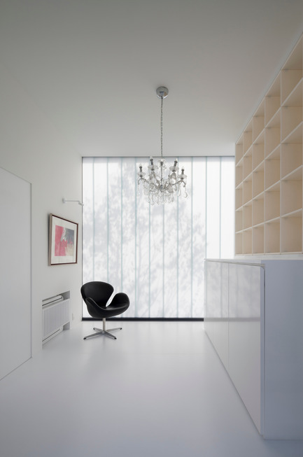 Press kit | 875-02 - Press release | The House for Contemporary Art / Award-winning project - Ryumei Fujiki + Yukiko Sato / F.A.D.S - Residential Architecture - Interior view of studio - Photo credit: Hiroshi UEDA