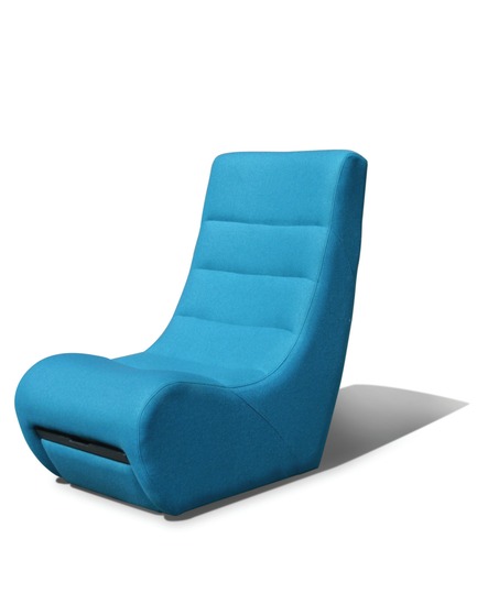 Dossier de presse | 2134-01 - Communiqué de presse | L'Empreinte Québécoise se dévoile au Salon canadien du meuble               du 28 au 30 mai ! - L'Empreinte Québécoise - Design industriel - Husky par Véronique Paradis, Claude Sauriol et G.Romano - Crédit photo : G.Romano