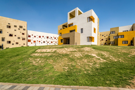 Dossier de presse | 1432-01 - Communiqué de presse | Studios 18 - Sanjay Puri Architects - Architecture résidentielle - SOUTH WEST VIEW - D &amp; B BLOCK - Crédit photo : Vinesh Gandhi