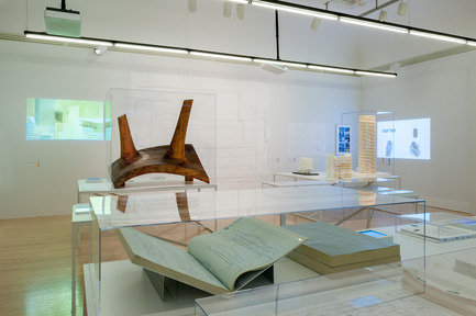 Dossier de presse | 756-12 - Communiqué de presse | Le CCA présenteArchéologie du numérique : complexité et convention - Centre Canadien d’Architecture (CCA) - Évènement + Exposition - « Archéologie du numérique : complexité et convention »,&nbsp; vue de l'exposition, 2016.&nbsp;&nbsp;  - Crédit photo : © CCA, Montréal