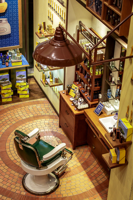 Press kit | 2124-01 - Press release | The Illuminating Engineering Society of British Columbia announces its ‘Vision Award’ winners for 2016 - IESBC - Lighting Design - L'Occitane en Provence Vancouver flagship store  - Photo credit: Johnny Milkovich - DOUBLE VISION Photography