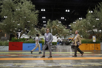 Dossier de presse | 2092-02 - Communiqué de presse | Dwell on Design LA (DODLA), the largest design event in the country, kicks off its eleventh and best show yet - Dwell on Design - Évènement + Exposition - Dwell Outdoor - Crédit photo : DODLA