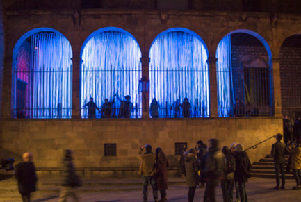 Dossier de presse | 1830-07 - Communiqué de presse | FAD Awards Winners 2016 - FAD - Fostering Arts and Design - Concours - 2016 FAD Opinion Awards -&nbsp;Ephemeral interventions:<br><br>'Neu Morta', Ephemeral light intervencion at the LlumBCN2015 Festival&nbsp;&nbsp; &nbsp;&nbsp;<br>Plaça Sant Iu, s/n - Porxo del Tinell&nbsp;&nbsp;&nbsp;&nbsp;&nbsp;&nbsp;&nbsp;&nbsp;&nbsp;&nbsp;<br>Barcelone (Spain)<br><br>Authors:&nbsp;<br>Jordi AdellRoig, arquitectei professor d’arquitecturaDavid Bravo Villafranca, Miriam Itziar CastelCierco, Carla Conill Duquesnoy, Kevin Dalmeda Cid, Noelia de la Red de la Coba, Paula Domènech Garcia, Gerard Guerra López, Hernan Lleida Ruiz, Bernat Bastardas Labot, Stela Salinas Villalba, Sergi Tabueña Fernández,&nbsp;architecture students (ETSAB) &nbsp;&nbsp;<br> - Crédit photo : Carme Masià, Stela Salinas, Sergi Tabueña, Jordi Adell