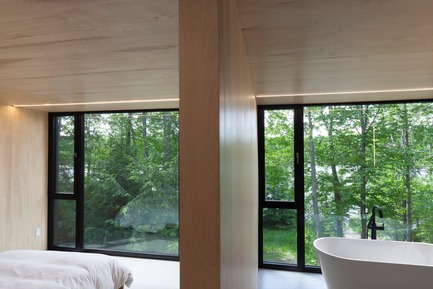 Dossier de presse | 1010-04 - Communiqué de presse | FAHOUSE - Studio Jean Verville architectes - Architecture résidentielle - Crédit photo : Maxime Brouillet