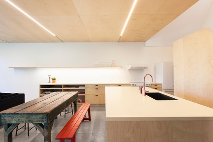 Dossier de presse | 1010-04 - Communiqué de presse | FAHOUSE - Studio Jean Verville architectes - Architecture résidentielle - Crédit photo : Maxime Brouillet