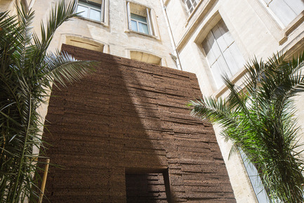 Dossier de presse | 982-30 - Communiqué de presse | Festival des Architectures Vives 2016 - Montpellier et La Grande Motte - Association Champ Libre - Festival des Architectures Vives (FAV) - Design urbain - Cortiça<br>FLCDa - Clément Daneau , François Lis et Maxime Lis - Crédit photo : Paul KOZLOWSKI ©photoarchitecture.com<br>Site&nbsp;: http://photoarchitecture.com
