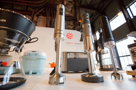 Press kit | 1696-09 - Press release | Award-winning design, premium products and a touch of Hollywood in Essen: That was the Red Dot Gala 2016 - Red Dot Award - Competition - "Design on Stage" in the Red Dot Design Museum shows all award-winning products. - Photo credit: Red Dot