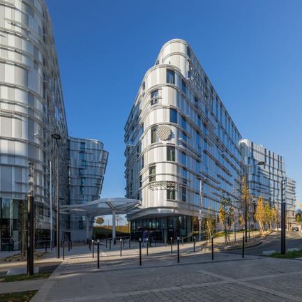 Dossier de presse | 896-10 - Communiqué de presse | Hôtels Ibis Styles et Pullman à Roissypôle - Arte Charpentier Architectes - Architecture commerciale - Crédit photo : Christophe Valtin<br>