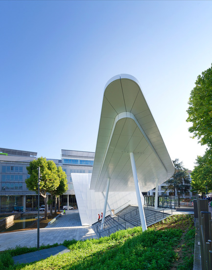 Dossier de presse | 896-11 - Communiqué de presse | Pavillon d'accueil du campus Evergreen - Arte Charpentier Architectes - Architecture institutionnelle - Crédit photo : Augusto Da Silva