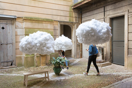 Dossier de presse | 982-30 - Communiqué de presse | Festival des Architectures Vives 2016 - Montpellier et La Grande Motte - Association Champ Libre - Festival des Architectures Vives (FAV) - Design urbain - La tête dans les nuages<br>Mickael Martins Afonso&nbsp;et Caroline&nbsp;Escaffre Faure &nbsp; - Crédit photo : Paul KOZLOWSKI ©photoarchitecture.com<br>Site&nbsp;: http://photoarchitecture.com