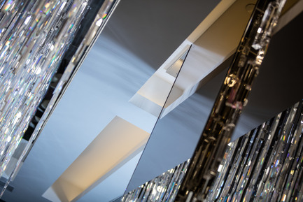Dossier de presse | 865-20 - Communiqué de presse | Andres Escobar révolutionne l’expérience visiteur au nouvel Holiday Inn de New York - Escobar Design by Lemay - Design d’intérieur commercial - Crédit photo :          ©️ Inessa Binenbaum 