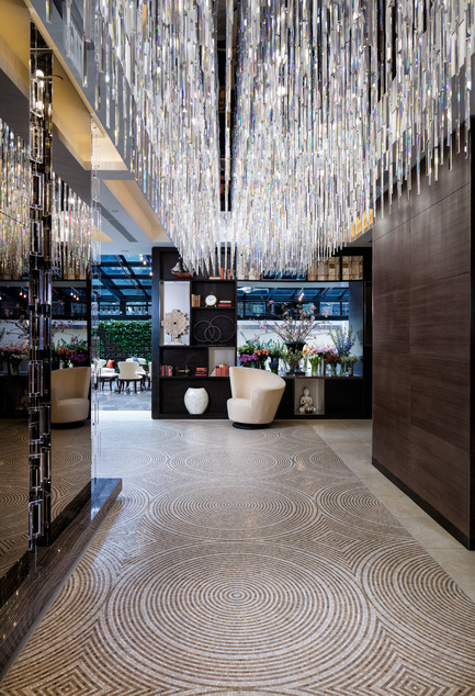 Dossier de presse | 865-20 - Communiqué de presse | Andres Escobar révolutionne l’expérience visiteur au nouvel Holiday Inn de New York - Escobar Design by Lemay - Design d’intérieur commercial - Crédit photo :          ©️ Inessa Binenbaum 