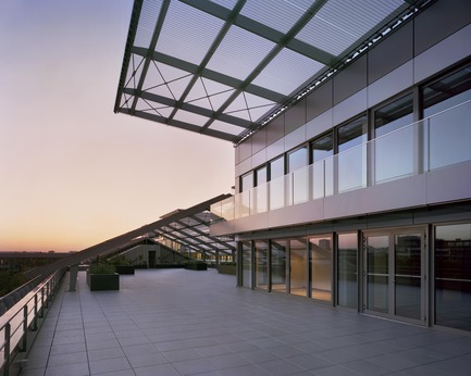Dossier de presse | 896-12 - Communiqué de presse | Eole sur le campus Evergreen - Arte Charpentier Architectes - Architecture institutionnelle - Crédit photo :  LK&nbsp;Photographe 