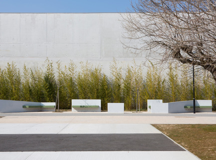 Dossier de presse | 921-02 - Communiqué de presse | Nouveau bâtiment au Lycée Albert Einstein à Bagnols sur Cèze - NBJ architectes - Architecture institutionnelle - Crédit photo : Paul KOZLOWSKI