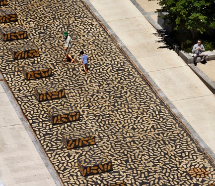 Dossier de presse | 1010-05 - Communiqué de presse | "DANCE FLOOR" par Jean Verville architecte au Musée des beaux-Arts de Montréal - Jean Verville architecte - Art - Crédit photo : Maxime Brouillet