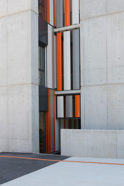 Dossier de presse | 921-02 - Communiqué de presse | Nouveau bâtiment au Lycée Albert Einstein à Bagnols sur Cèze - NBJ architectes - Architecture institutionnelle - Crédit photo : Paul KOZLOWSKI
