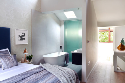 Dossier de presse | 1701-02 - Communiqué de presse | Southwood -Award winning contemporary London townhouse - LLI Design - Design d’intérieur résidentiel - Master Suite - Second Floor - Southwood - LLI Design - Crédit photo : Alex Maguire