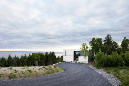 Press kit | 1317-02 - Press release | The "Blanche" Chalet - ACDF Architecture - Residential Architecture - Photo credit: Adrien Williams