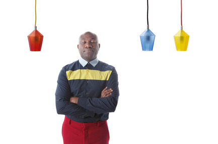 Dossier de presse | 990-04 - Communiqué de presse | KAYIWA’s CARAT LED Pendant Lamps Shine Bright Like a Diamond - KAYIWA - Design d’éclairage -  Designer/Artist Lincoln Kayiwa's portrait  - Crédit photo : KAYIWA