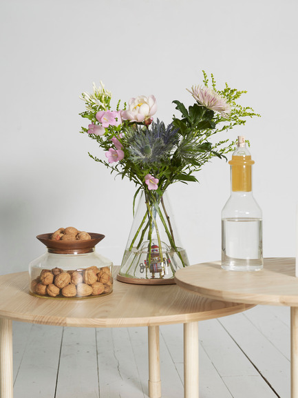 Press kit | 2158-18 - Press release | IDS Vancouver Goes Dutch on Design with Eindhoven - Interior Design Show Vancouver (IDS Vancouver) - Event + Exhibition - Ontwerpduo Products to be shown at IDS Vancouver, from Left-Right: Novecento Presentation Platter, Novecento Bell-Jar Vase and Novecento Lemonade Bottle, set on Novecento Coffee Table &nbsp; - Photo credit: Image Courtesy of Ontwerpduo