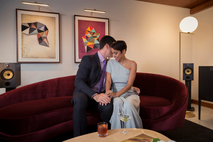 Dossier de presse | 2065-01 - Communiqué de presse | ‘The Owner’s Suite Collection’ is Unveiled   at Fairmont Pacific Rim in Vancouver, Canada - Fairmont Pacific Rim - Design d’intérieur commercial - Living Room - Lifestyle - Crédit photo : Fairmont Pacific Rim