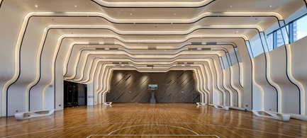 Dossier de presse | 1124-10 - Communiqué de presse | WIN Awards - Public Spaces + Residential Categories Shortlists Announced - World Interiors News - Concours - WIN Awards 2016 - Leisure or Entertainment Venues Category: Times Ocean Club House by KLID ( Kris Lin International Design) (Guangzhou, China)<br><br>The whole design features the lines consisted of dots and a surface consisted of lines, then a three-dimensional space consisted of surfaces in different angles. Every line and every surface is something, which is carefully carved by the sculptor, and the final interior space design itself is an artwork.&nbsp;<br><br>‘What we like about this project is the execution; the build quality and the lovely use of materials.’ MC&nbsp;<br><br>‘Great use of materials with a mix of soft and hard finishes and shapes. Origami inspired volumes with very subtle and pleasing lighting – a great space to be in.’ SJ<br> - Crédit photo : KLID ( Kris Lin International Design)