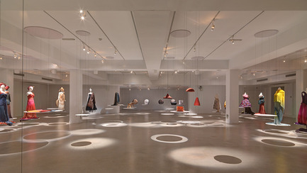 Dossier de presse | 1124-10 - Communiqué de presse | WIN Awards - Public Spaces + Residential Categories Shortlists Announced - World Interiors News - Concours - WIN Awards 2016 - Museum or Exhibition Spaces Category:&nbsp;NTCRI Exhibition “Original Colors - Natural Colors in Contemporary Design” by noiz (Nantou, Taiwan)<br><br>noiz was commissioned by Taiwan Design Center (TDC) to design an exhibition space for “Original Colors- Natural Colors in Contemporary Design” at National Taiwan Craft Research and Development Institute (NTCRI) in Nantou, Taiwan. The client wanted to upgrade the exhibition design quality in relation to the local exhibitions that usually took place in the museum.&nbsp;<br><br>‘I think it’s an absolutely magical installation which has engendered a sense of fantasy and wonder into the space. Elegantly detailed and beautifully lit.’ TW&nbsp;<br><br>‘Fantastic lighting effects creating a very dramatic ambience throughout the spaces. Fine and elegant detailing for the exhibit stands, allowing the artworks to take centre stage.’ SJ<br> - Crédit photo : noiz