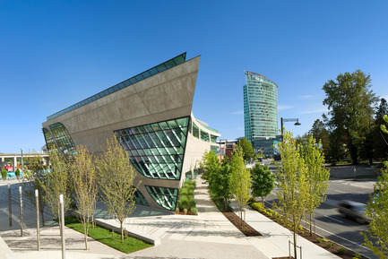 Press kit | 2197-01 - Press release | Bing Thom 1940-2016 - Bing Thom Architects - Institutional Architecture - Surrey City Centre Library,&nbsp;Surrey, BC - Photo credit:          Ema Peter 