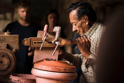 Press kit | 2194-01 - Press release | Design Week Mexico 2016 draws record attendance - Design Week Mexico - Event + Exhibition - Vision &amp; Tradition Workshop in Guadalajara August 2016 - Photo credit: Root Films